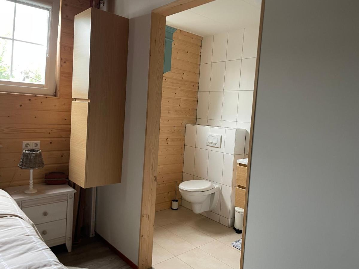 Aan De Dijk Hotel Dordrecht Kültér fotó